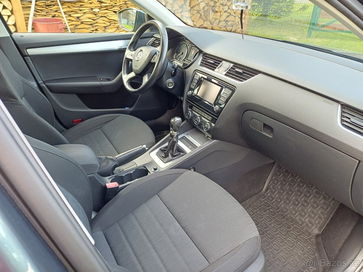 Škoda Octavia III 1.6 TDI combi - 8