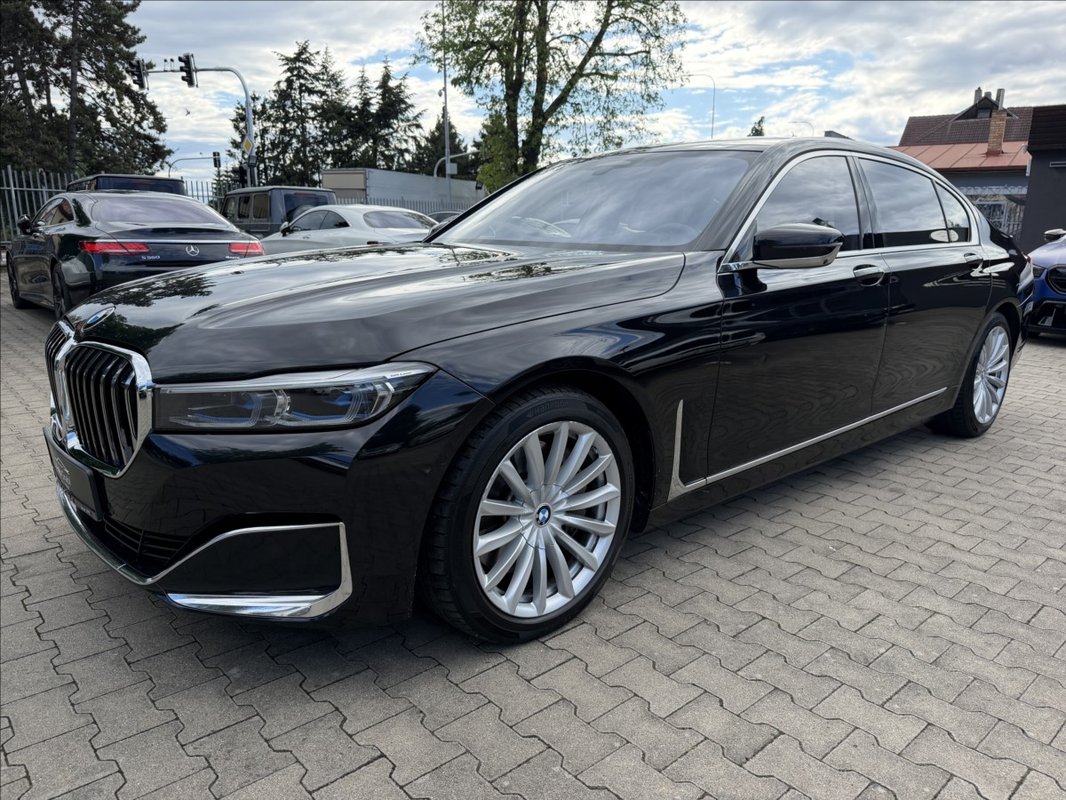 BMW Řada 7 740D Long Individual 2019 - 8