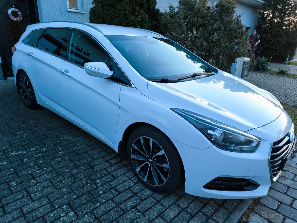 Hyundai i40 combi 1.7CRDi manuál 11/2016 - 8