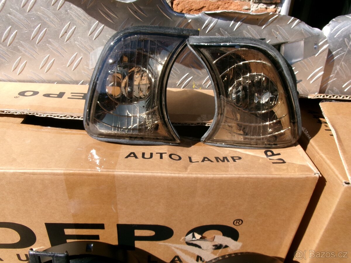 BMW E -32 , E 34 - Přední světla kouřová - 8