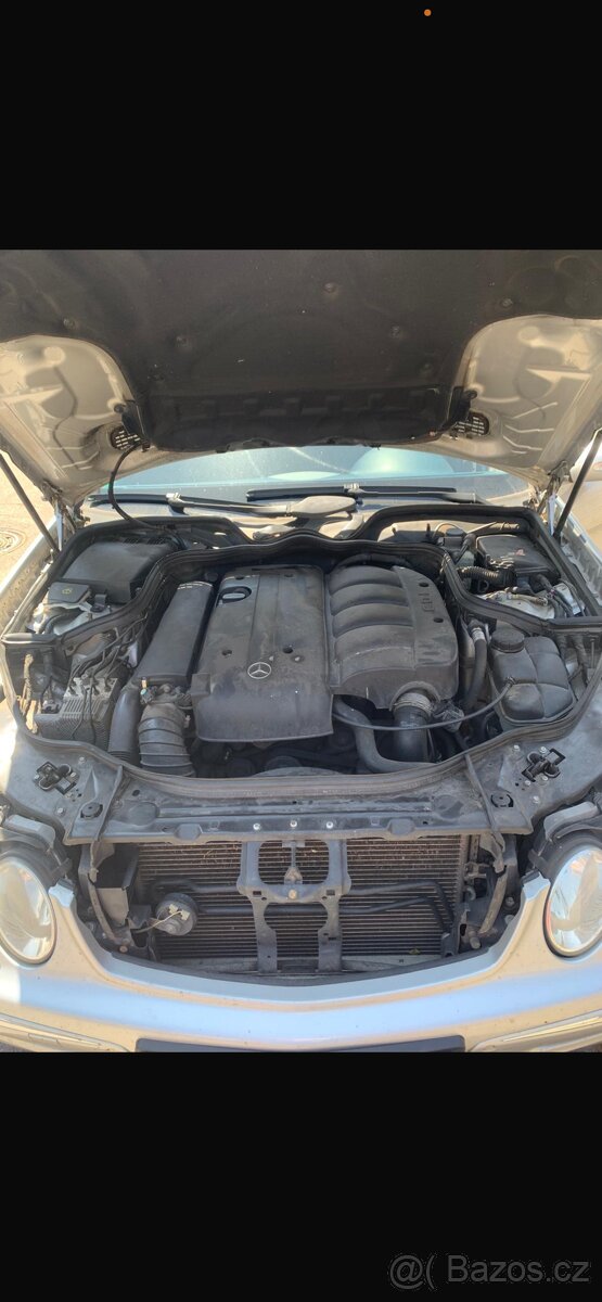 Mercedes E W211 - 8