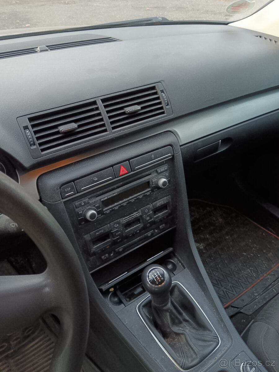 Audi A4 85 KW klima výhřev - 8