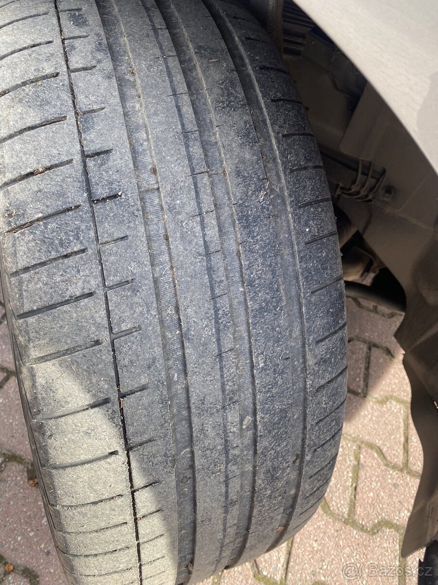 Prodám Mercedes Benz Ml w166 R/2013 najeto 276xxx km - 8