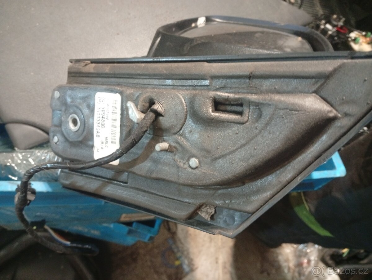 CHRYSLER GRAND VOYAGER 5 ZRCÁTKO LEVÉ LEVÉ EL. SKLÁPĚCÍ - 8