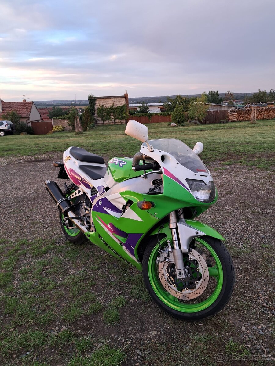 Kawasaki ZXR 400 A2 - 8