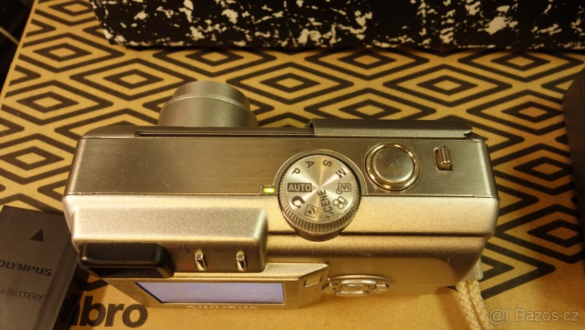 Olympus C-60 ZOOM - 8