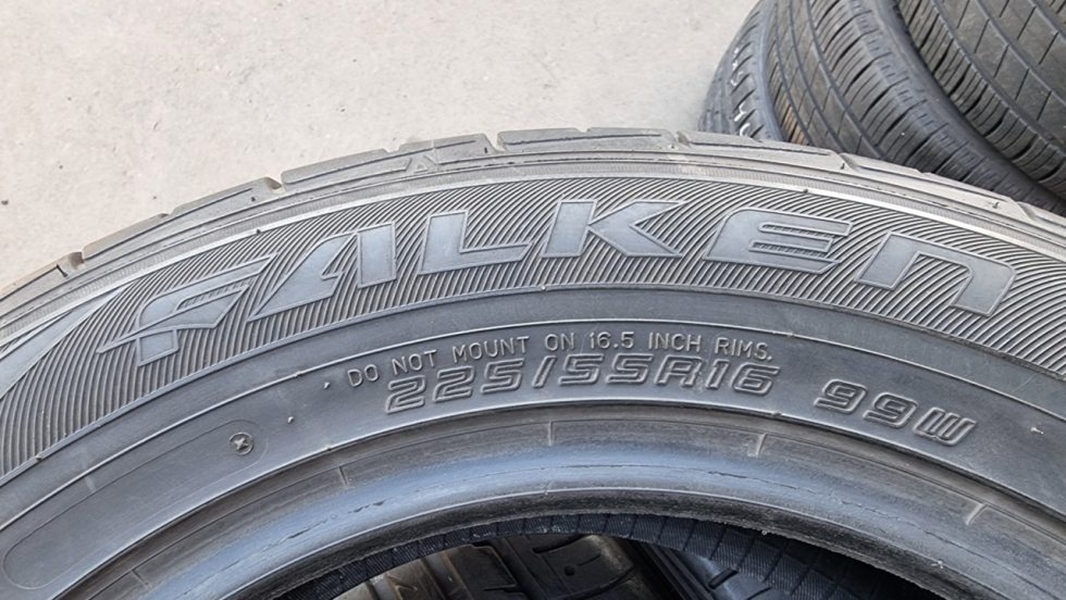 Letní pneu 225/55/16 Falken - 8