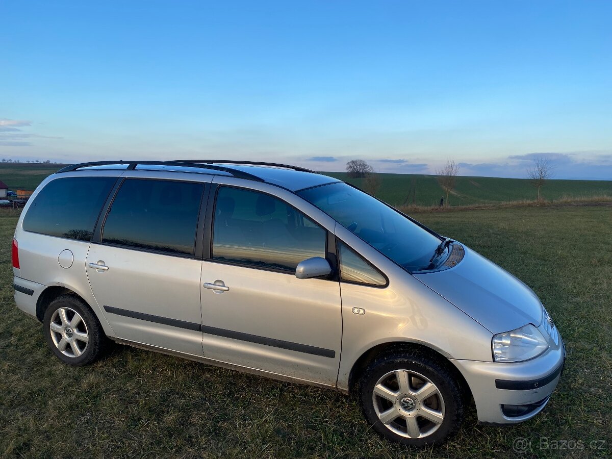 VW Sharan 7 míst 1.9 TDI 96 KW - 8