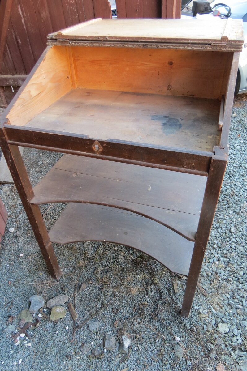 Stůl ze staré pošty na psaní - 8