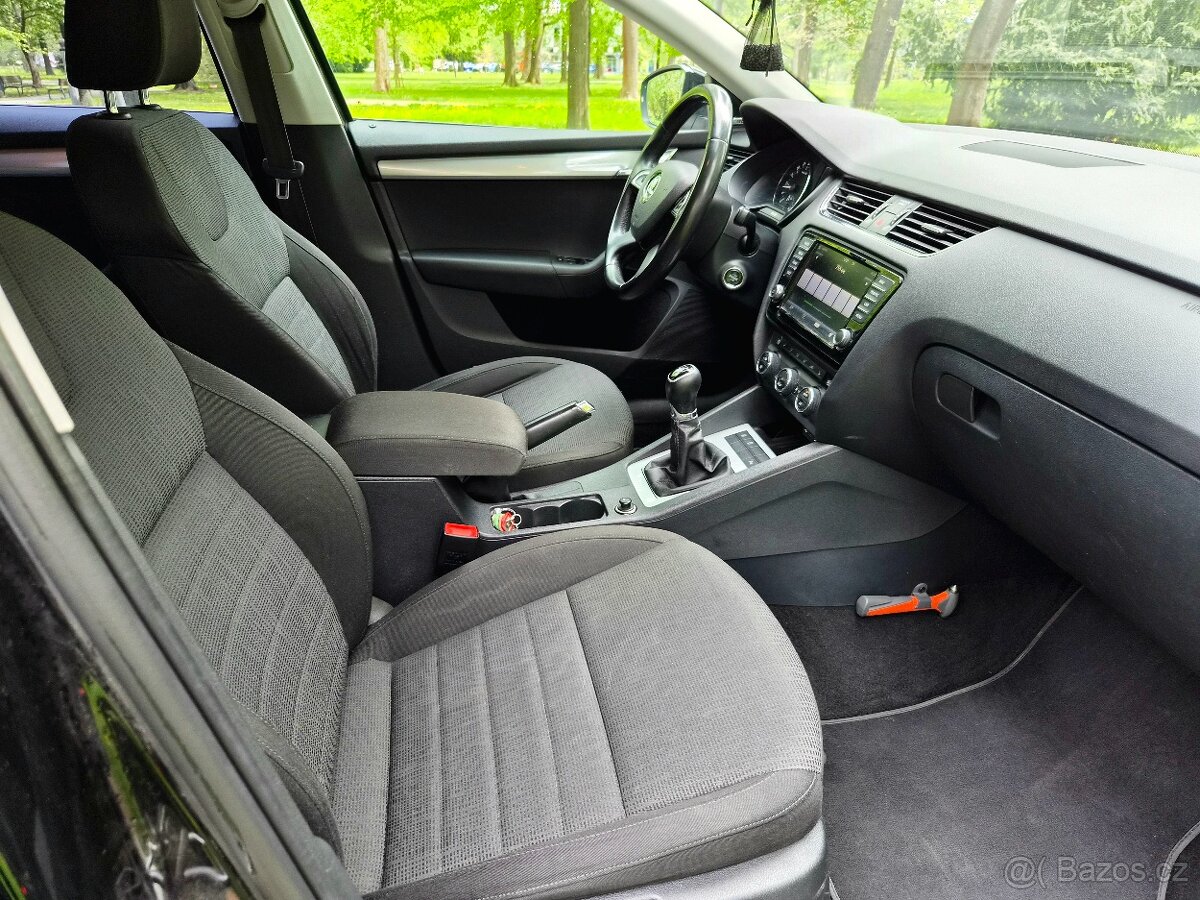 ŠKODA OCTAVIA III COMBI - 8