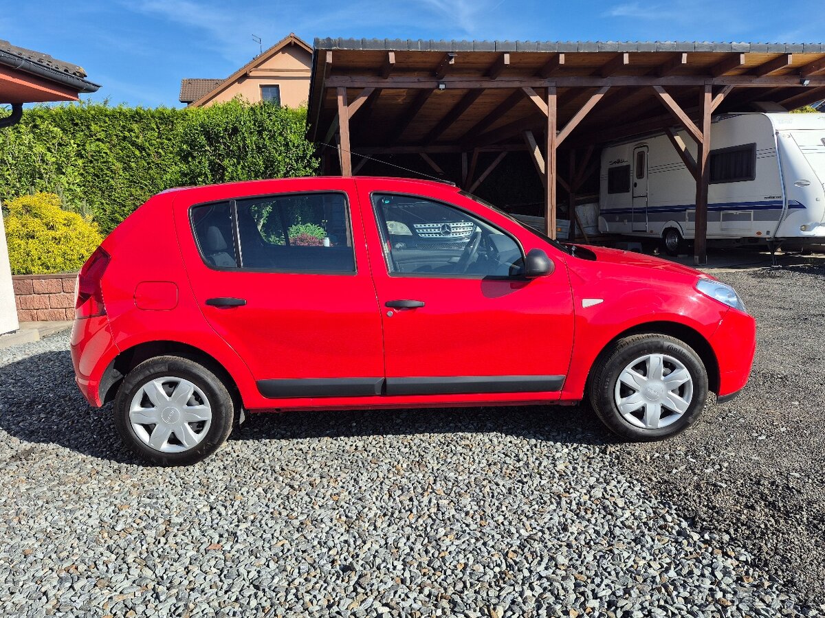 DACIA SANDERO 1,2 i 16 V klima - 8