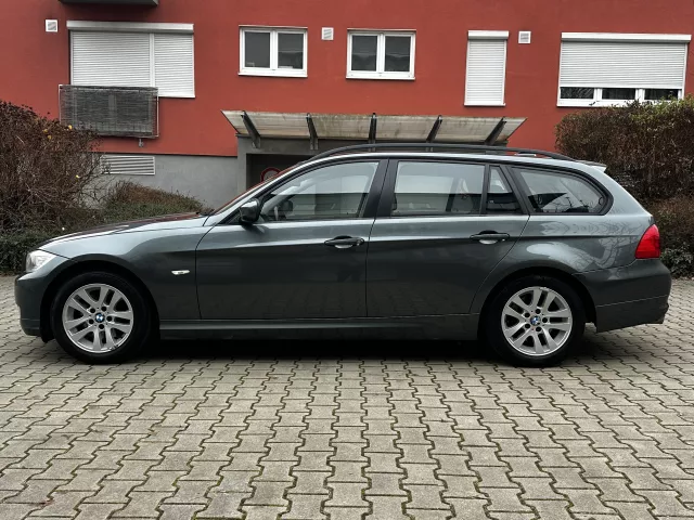 BMW Řada 3 E91 320i 125kW Combi Facelift Tempomat Serviska - 8