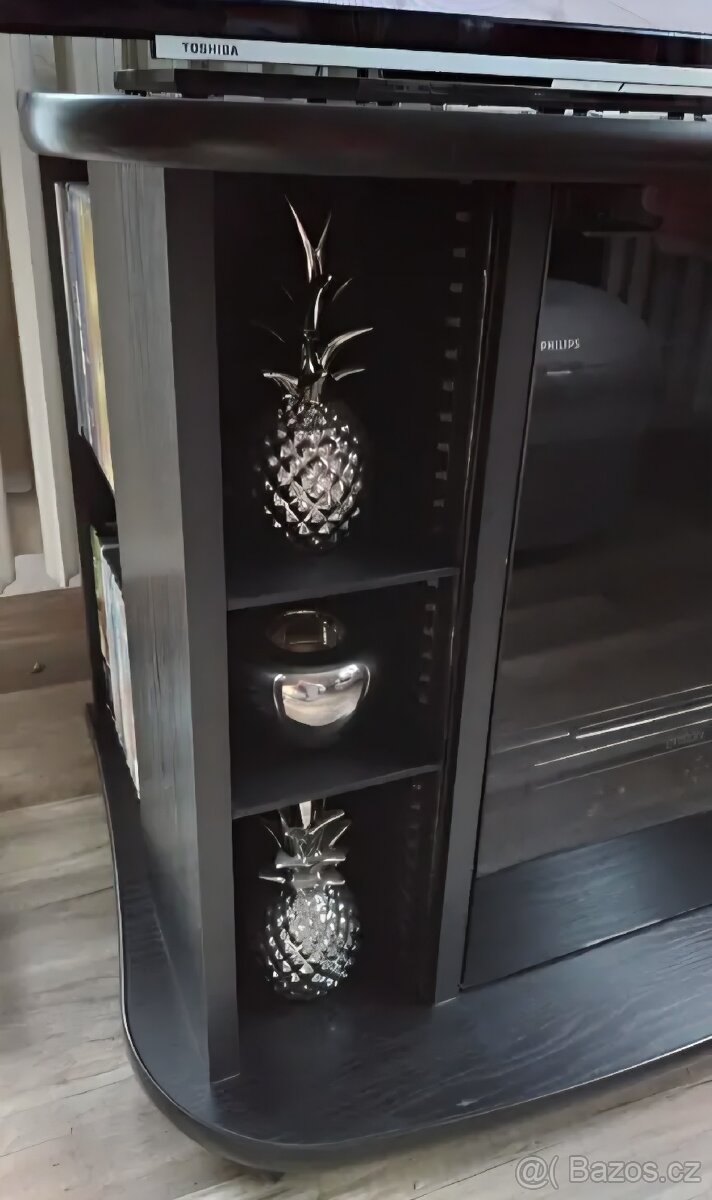 Černý Tv stůl na kolečkách - 8