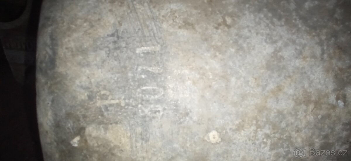 Praga... blok motoru - 8