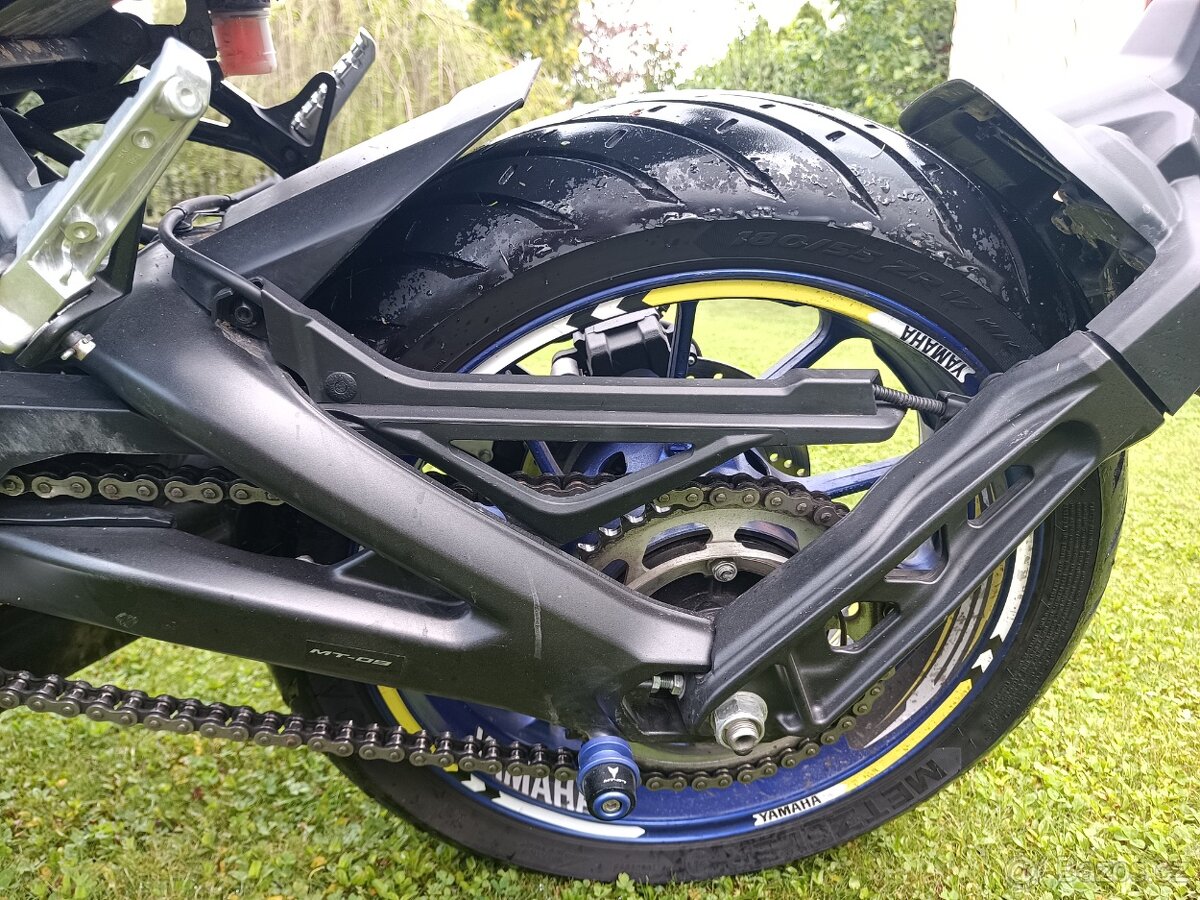 Yamaha MT 09 - 8