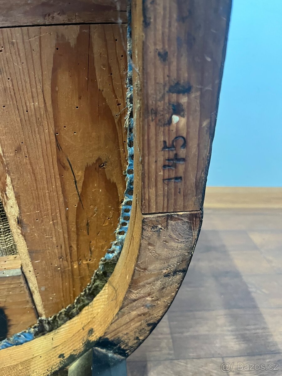 Starožitné křeslo - 8