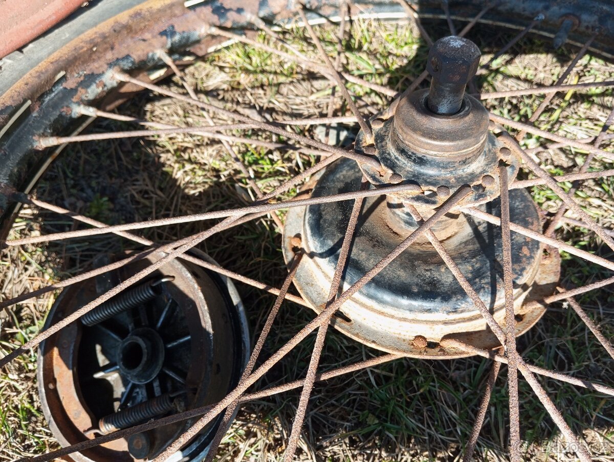 Čz 125/150 C kola, štít - 8