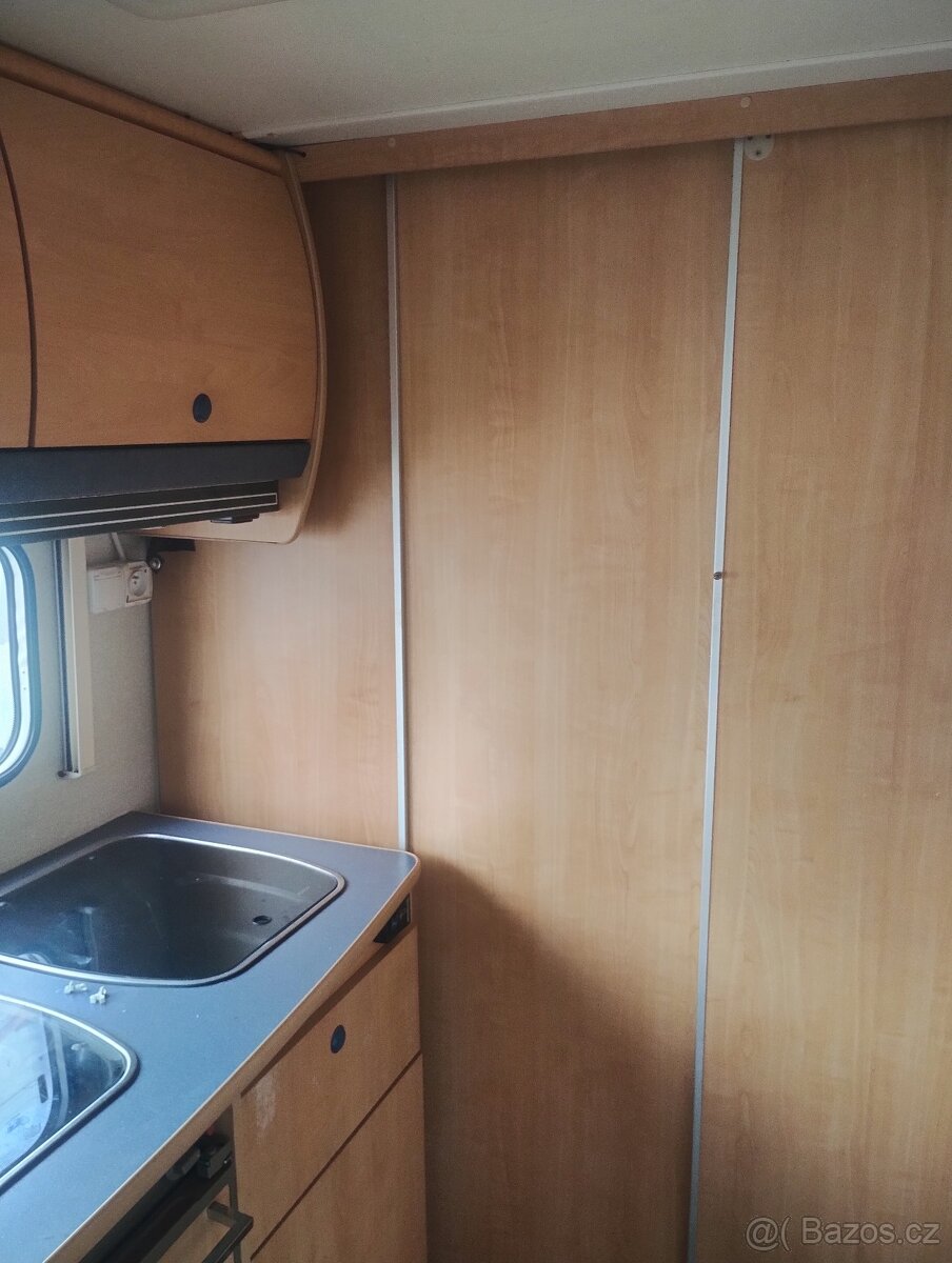 Obytný přívěs karavan - 8