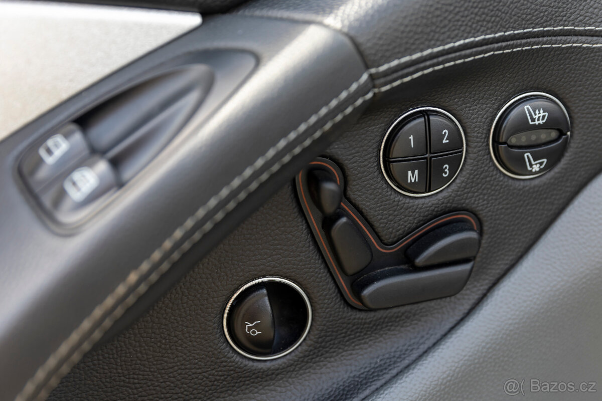 Mercedes-Benz SL 55 AMG PERFORMANCE - 8