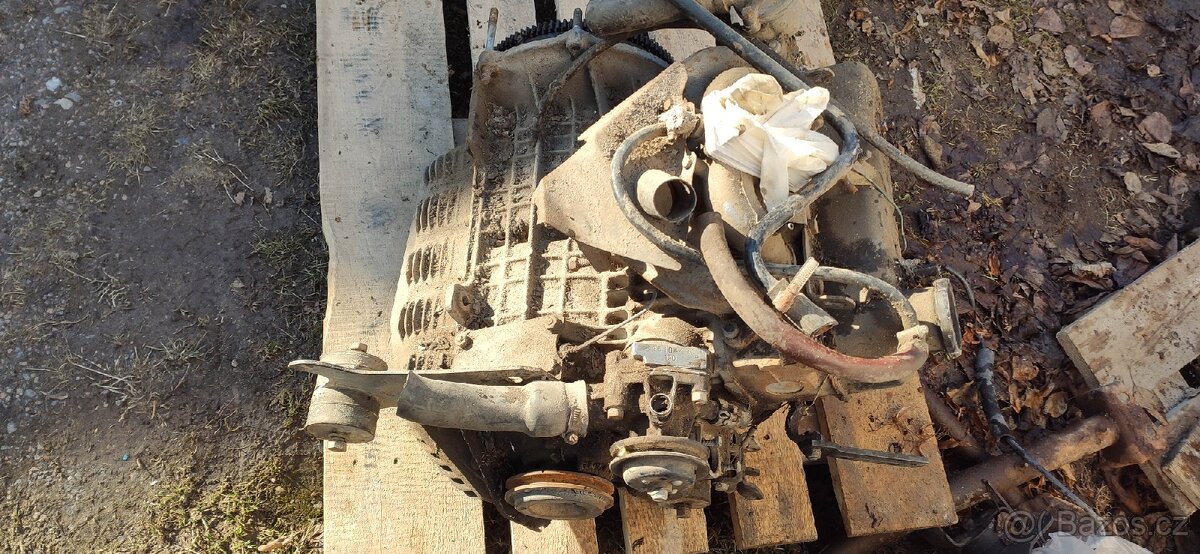 Prodám motor škoda 120ls - 8