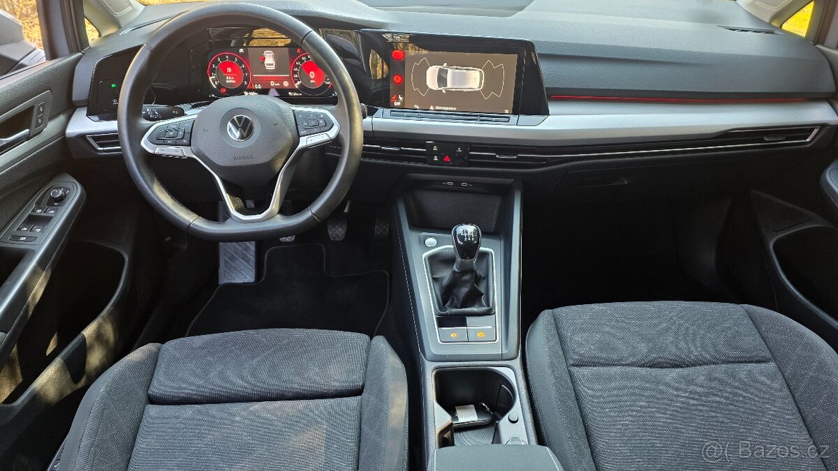 Vw Golf 8 1.5TSi, kombi, 1.majitel, super stav - 8