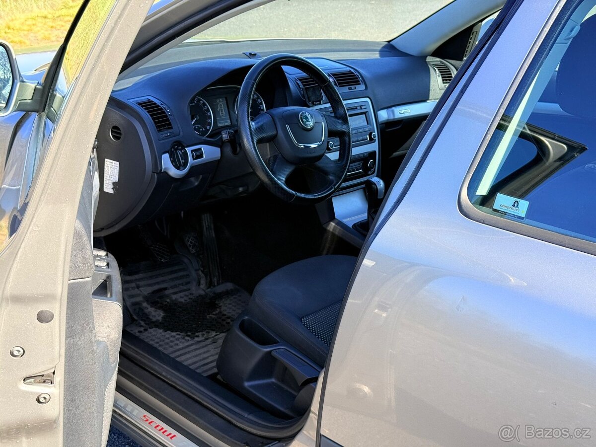 Škoda Octavia Scout 4x4 TDi - 8