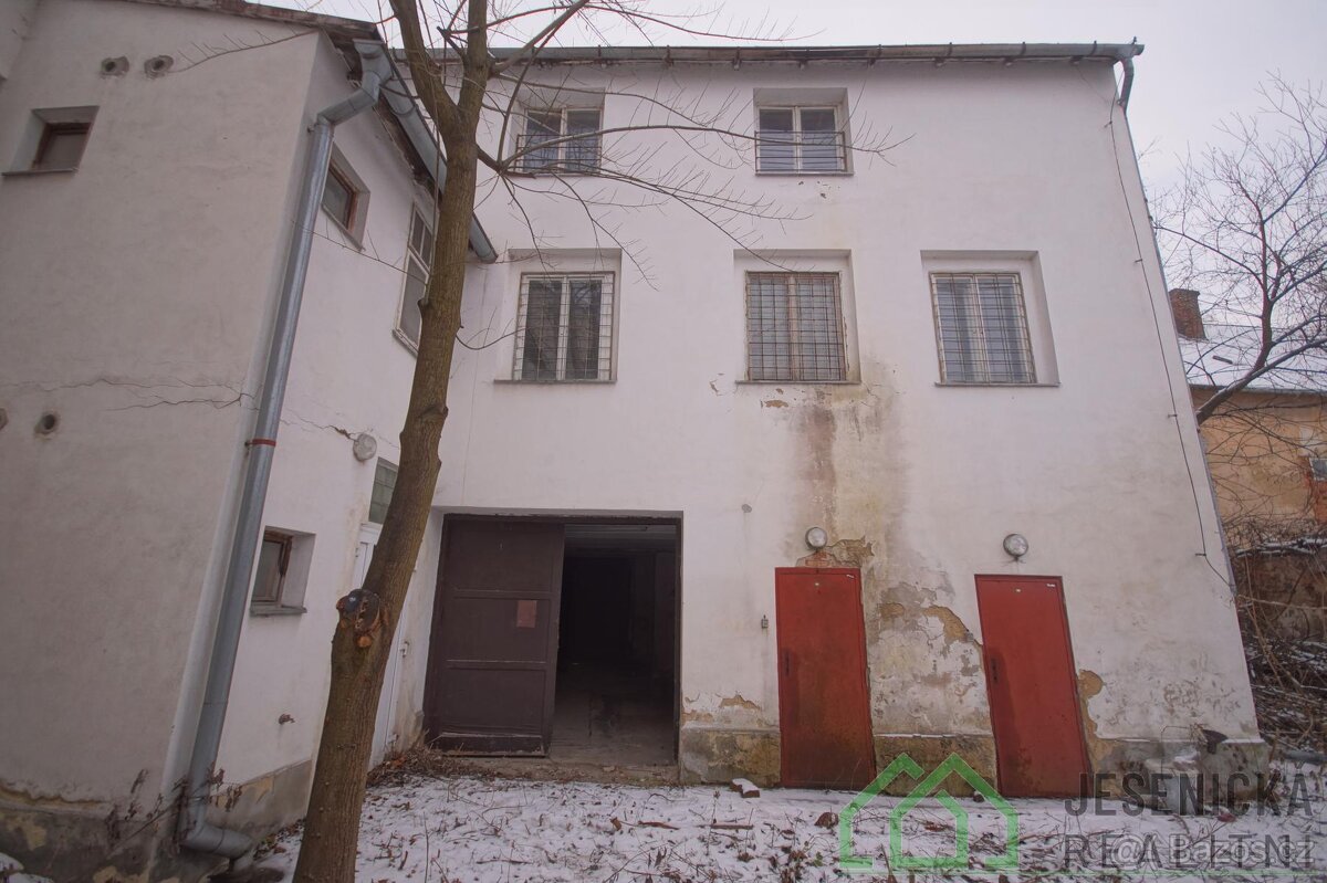 Prodej garáže ve městě Javorník - 8