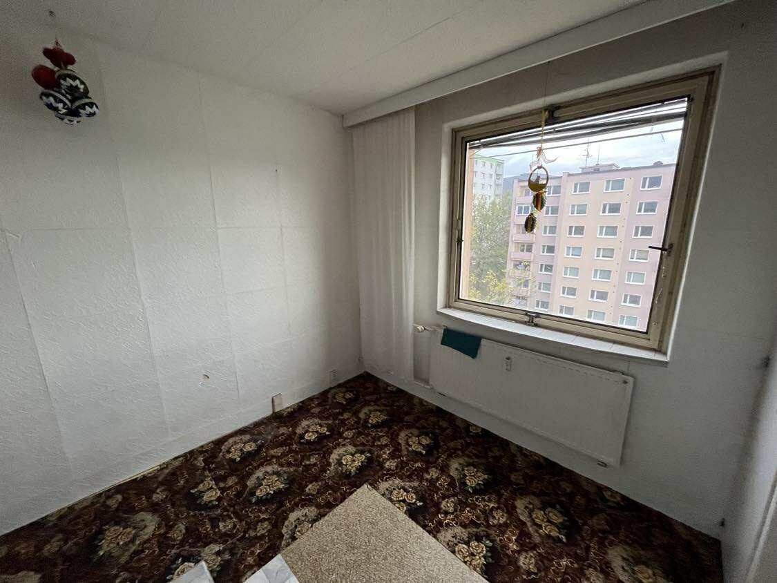 Pronájem bytu 3+1, Cheb, ul. Dřevařská - 8