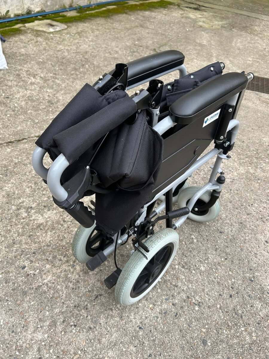 Invalidní vozík pro převoz osob UNIZDRAV - 8