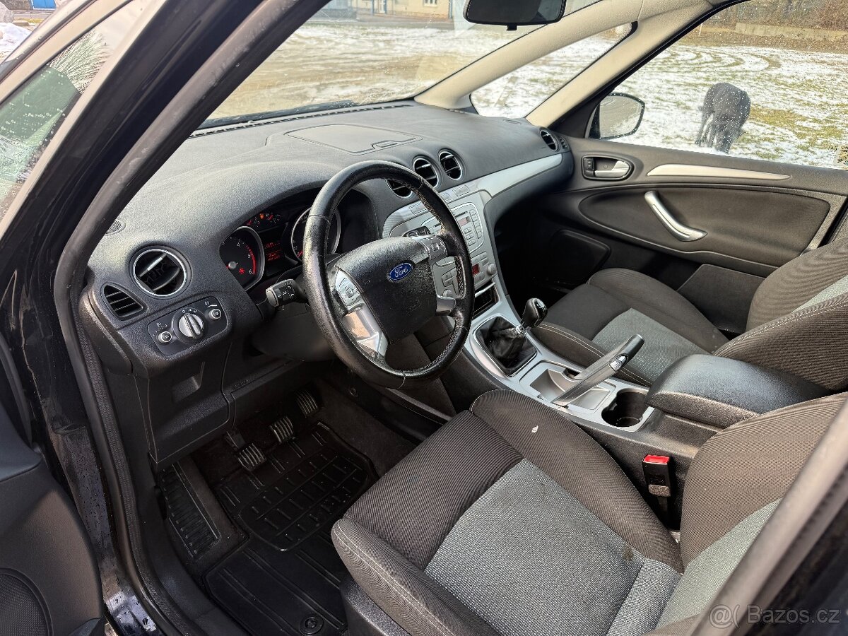 Ford S-Max 2,0TDCi 103kW, 7 míst, nová STK, facelift - 8