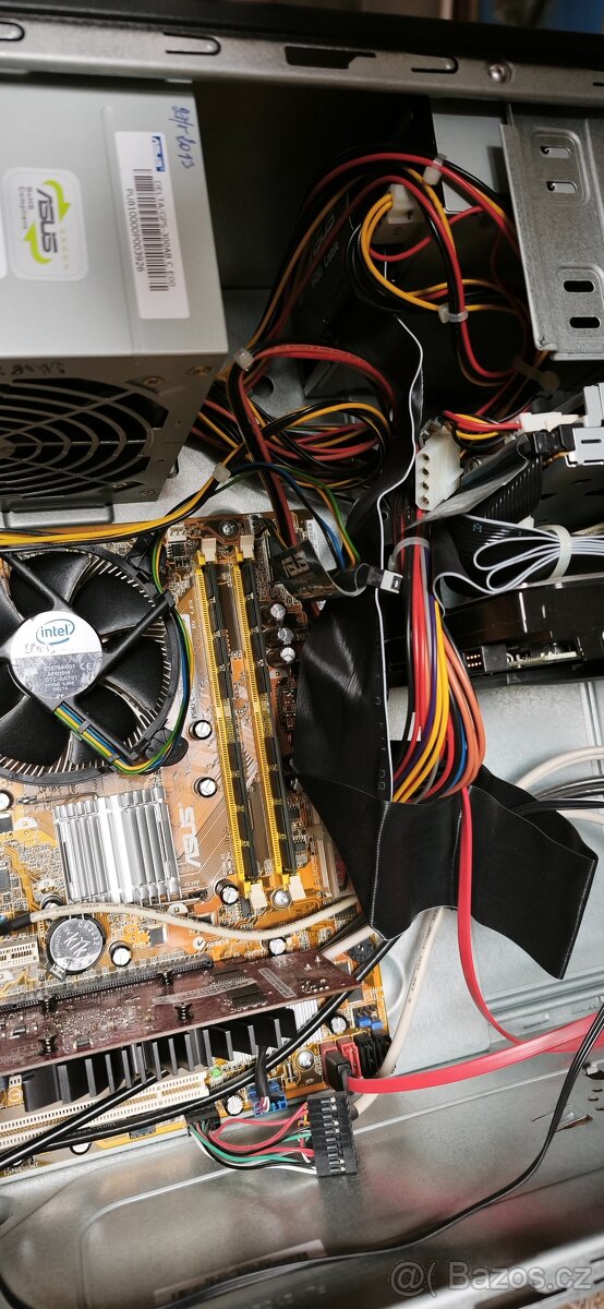 PC ASUS V3-P5G31 Intel Socket T(LGA775) Intel G31 Barebone - 8
