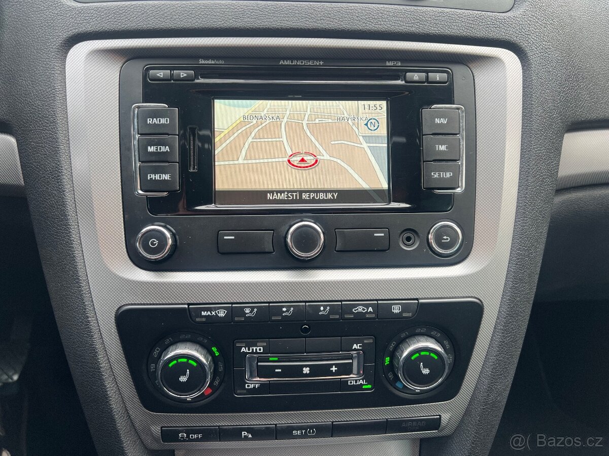 ŠKODA OCTAVIA 2.0TDI 103KW /FL/XENON/ŠÍBR/PDC/NAVI/ALCANTARA - 8