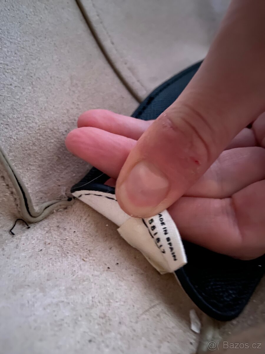 Černá kabelka Poléne Cyme, mini verze - 8