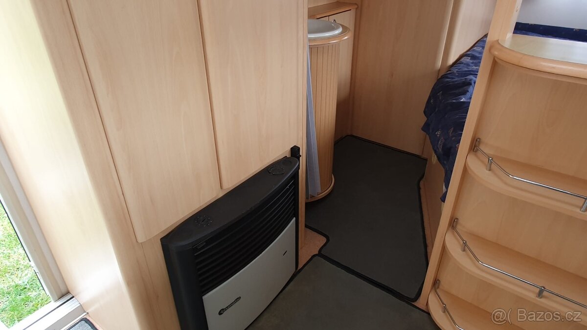 Prodám karavan Chateau 450 - 8