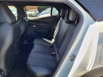 PEUGEOT 2008 GT 1.2 PureTech 130k AUTOMAT - ČR - 1.majitel - 8