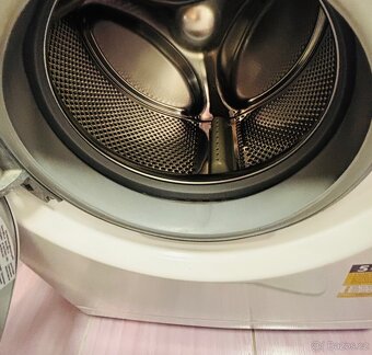 Pračka Whirlpool úzká, na 5kg - 8