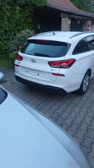 Hyundai i30 combi 1.0,88 kw - 8