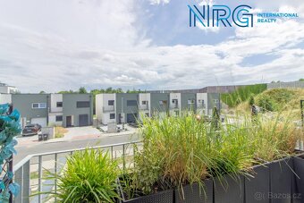 Pronájem bytu 1+KK, 26 m2, s balkonem a garážovým stáním, Fo - 8