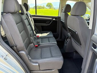 VW Touran 1.9TDI 77kW - R.v. 5/2009 - 7 míst - servis - 8
