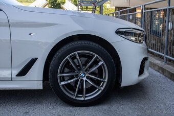 BMW Rad 5 520d xDrive A/T 140 kW - 8