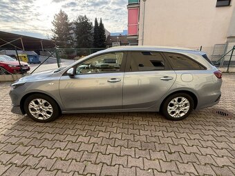Kia Ceed SW 1.5 T-GDI Záruka najeto 29 000KM SERVISKA - 8