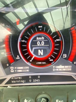 Teleskopický manipulátor MANITOU MRT2150+ PRIVILEGE - 8