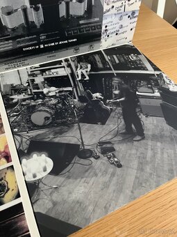 Pearl Jam - No Code - 8