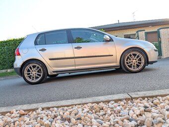 Volkswagen golf 5 1.9TDI 2006 - 8