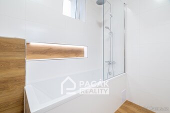 Prodej prostorného cihlového bytu 3+kk v nejžádanější lokali - 8