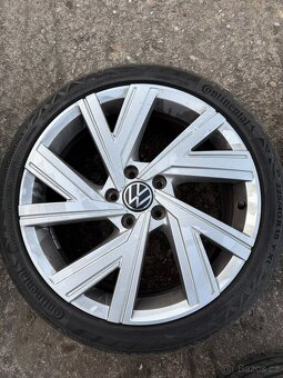 VW kola 5x112 7,5JX18 ET51 Bergamo vč. letních pneu - 8