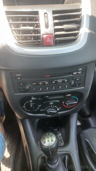 Peugeot 206 plus 1.1 benzín 10/2011 125 t.km Peugeot 206 plu - 8