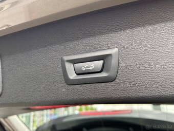 Prodám BMW X1 sDrive18i - 8