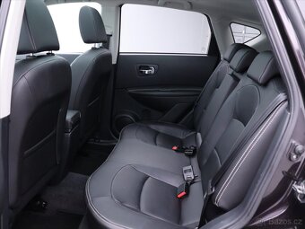 Nissan Qashqai 2,0 i 104kW Aut. Tekna Webasto (2012) - 8
