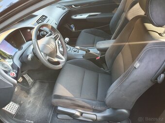 Honda Civic 1.8i Type S 3D - 8